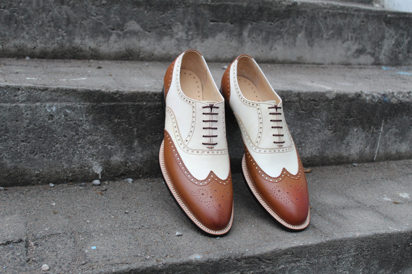 Handmade Men's Leather Two Tone Beige Brown Lace Up Wingtip Brogue Shoes