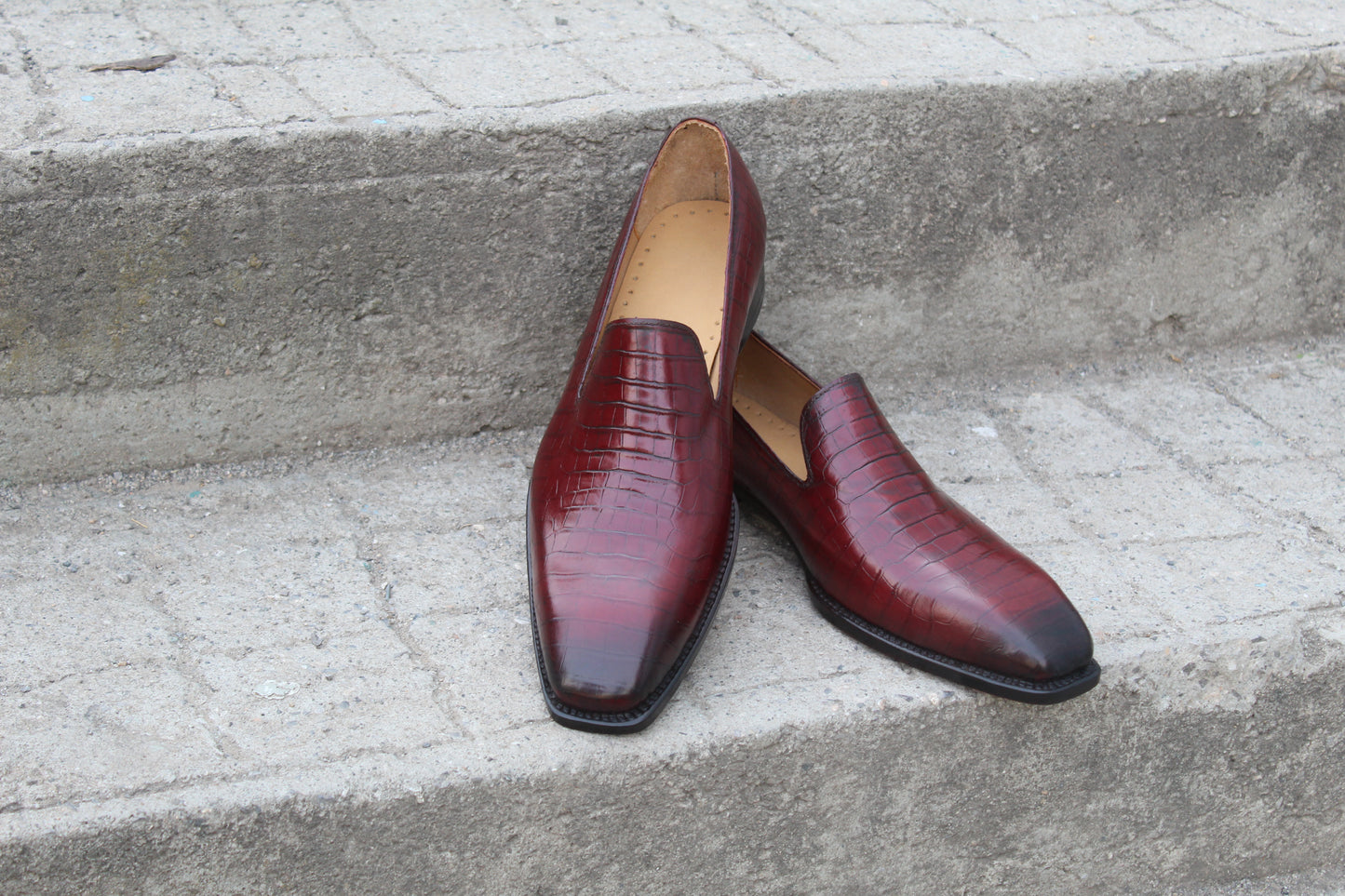 Handmade Men's Maroon Crocodile Texture Leather Slip On Moccasin Shoes