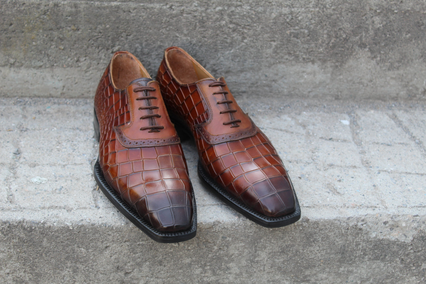Handmade Men's Crocodile Texture Brown Leather Lace Up Oxford Shoes