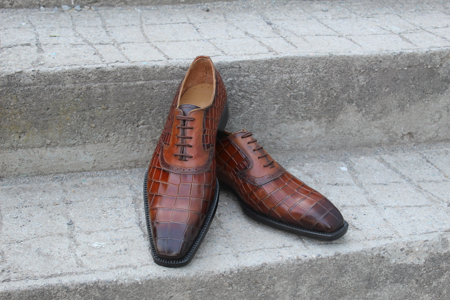 Handmade Men's Crocodile Texture Brown Leather Lace Up Oxford Shoes
