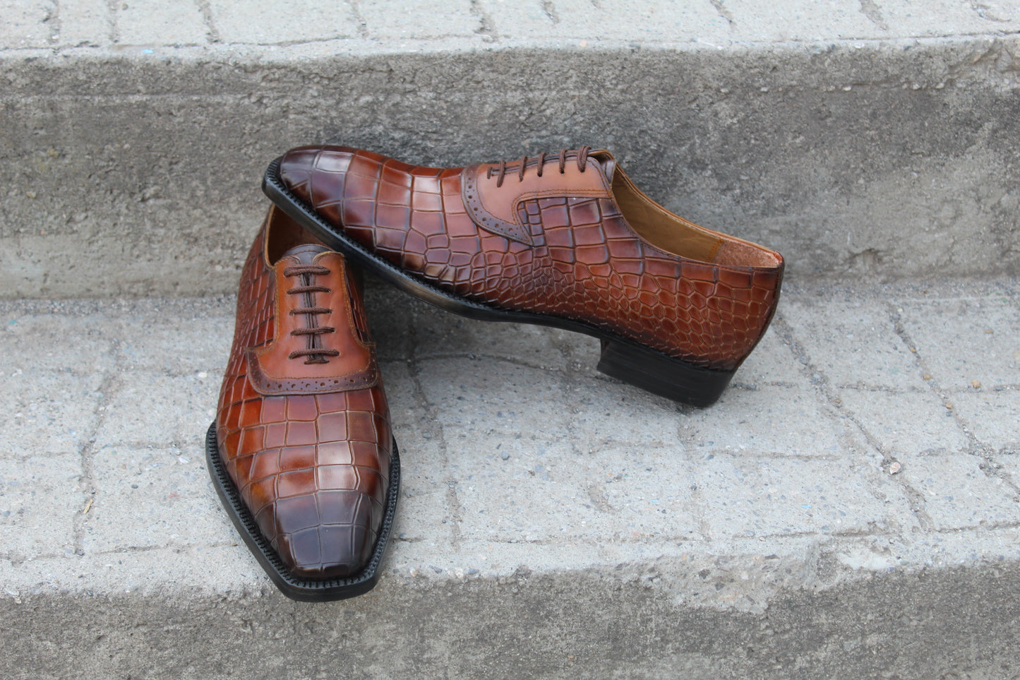 Handmade Men's Crocodile Texture Brown Leather Lace Up Oxford Shoes