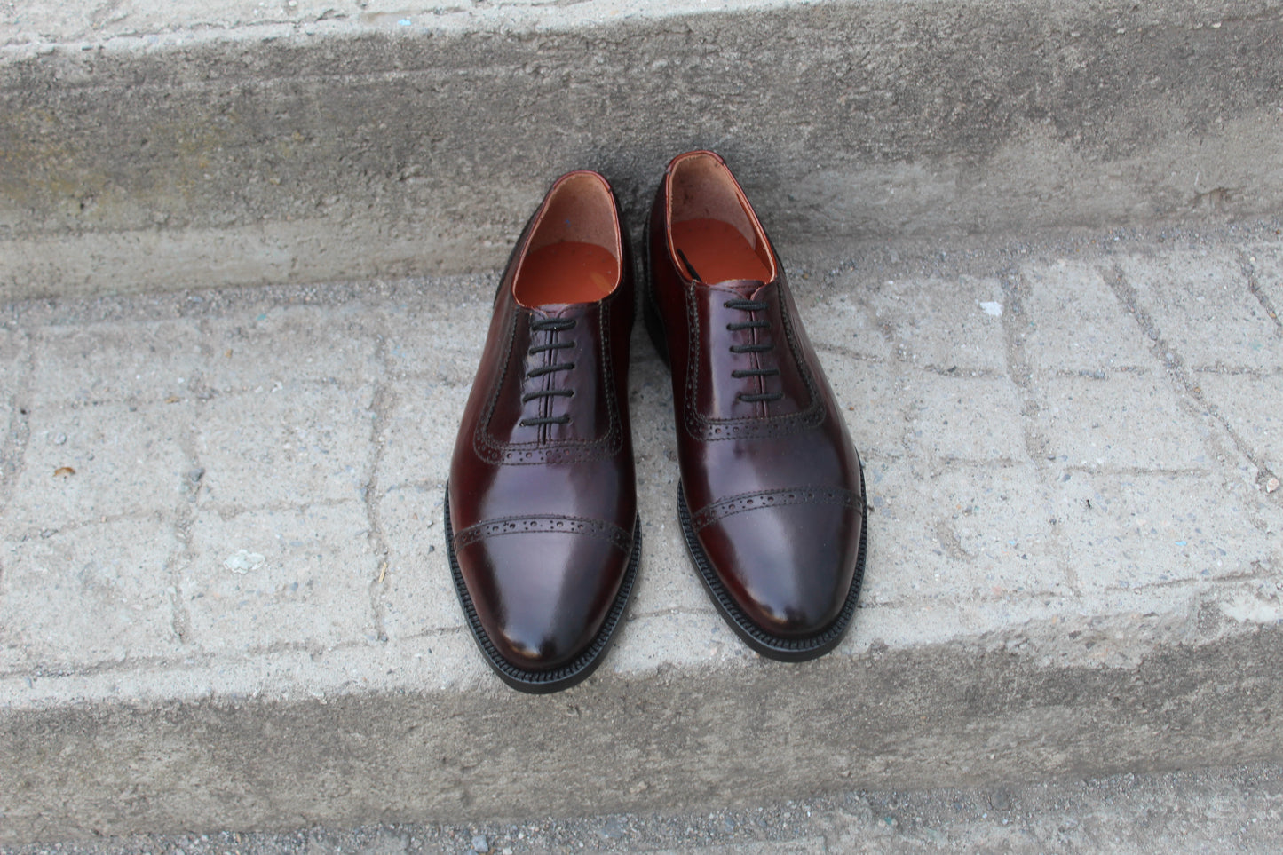 Handmade Men's Burgundy Calf Brown Leather Lace Up Cap Toe Oxford Shoes