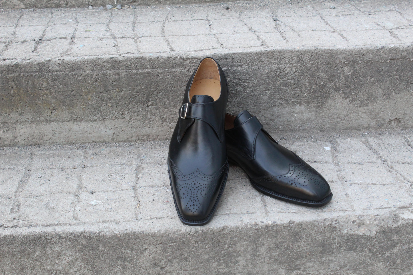 Handmade Men's Leather Black Wingtip Buckle Strap Monk Shoes